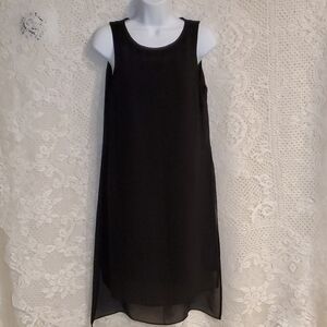 White House Black Market black sleeveles dress